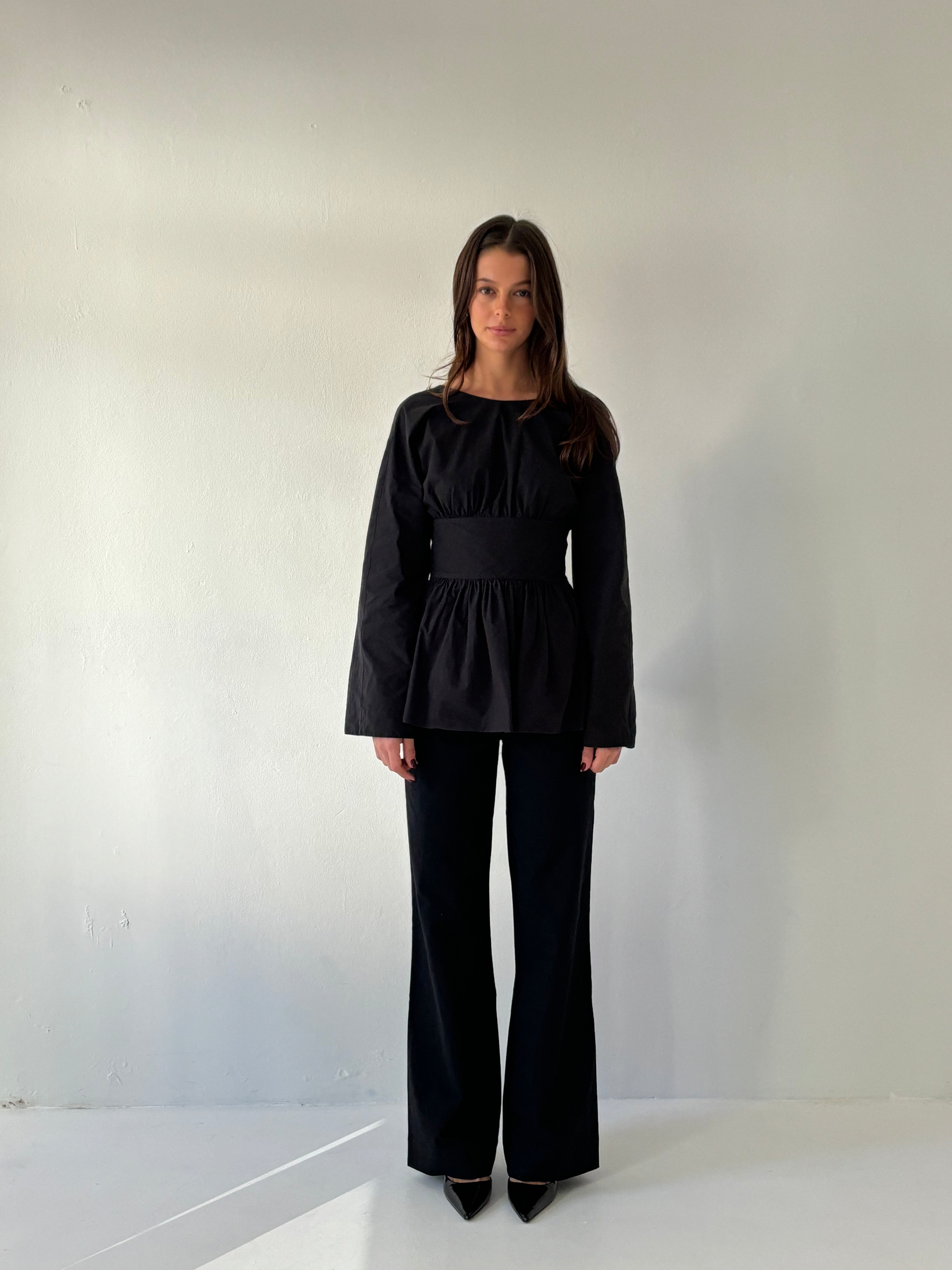 The Long Sleeve Rhoe Top in Black
