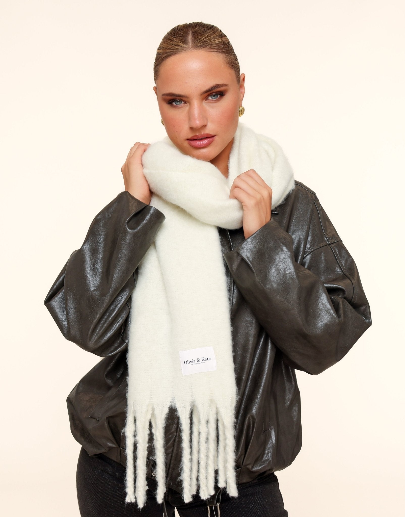 Creme knitted STUDIO - shawl