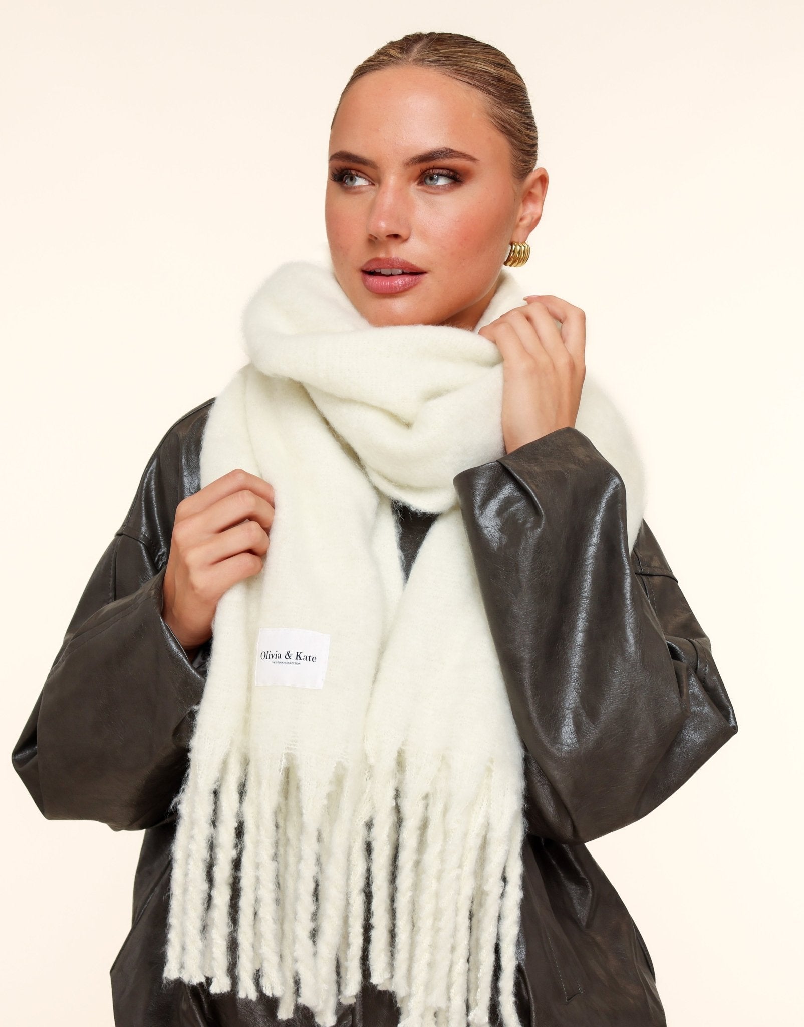 Creme knitted STUDIO - shawl